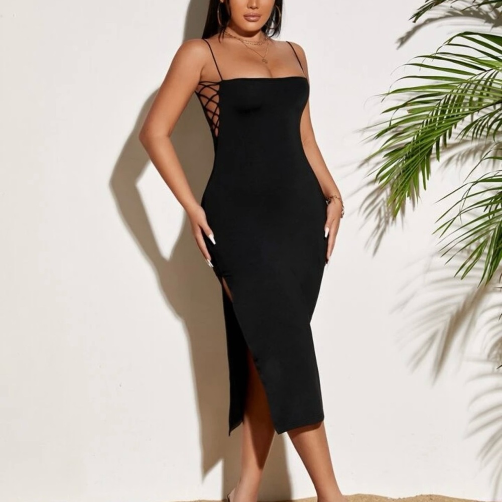 Elegant Black Sleeveless Dress